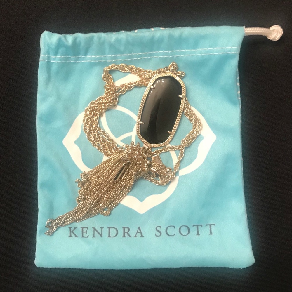 Kendra Scott Ryan’s Necklace in black